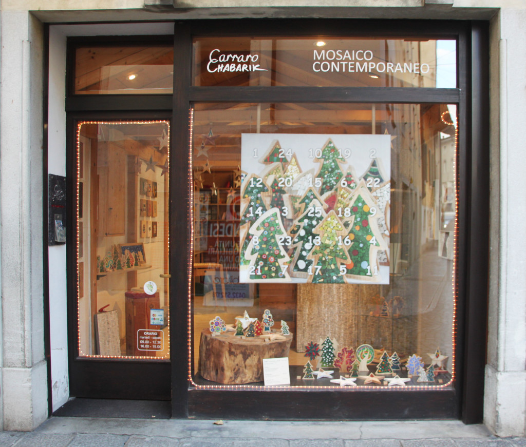 calendario dell'avvento Carraro Chabarik con idee regalo in mosaico